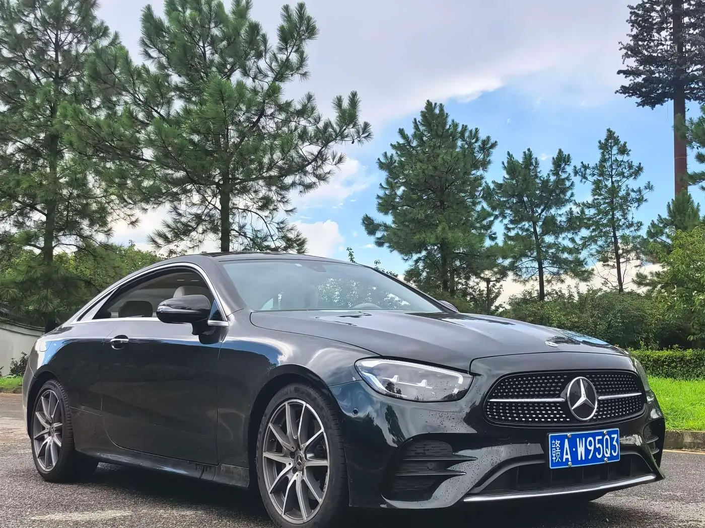 Mercedes-Benz E-Class 2023 — Photo 13/15