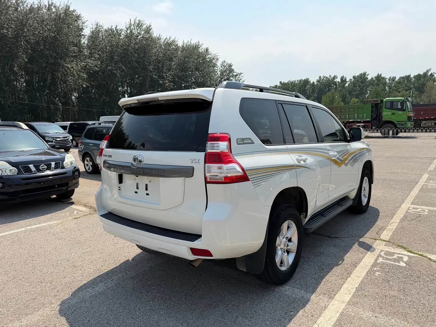Toyota Prado 2016 — Photo 8/20