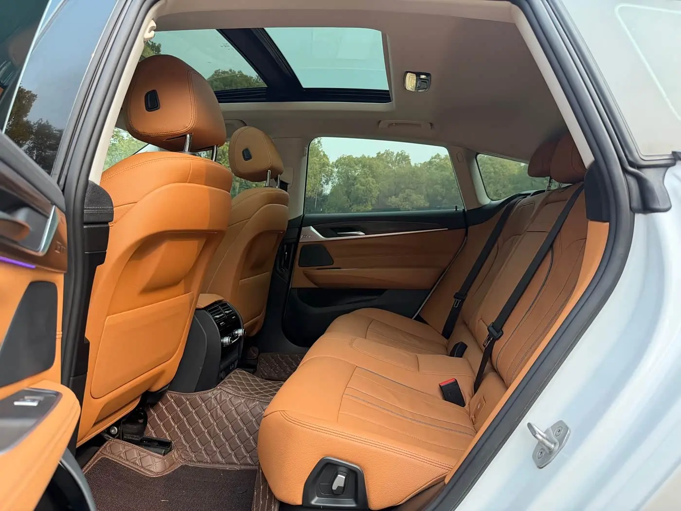 BMW 6 Series GT 2024 — Photo 5/20