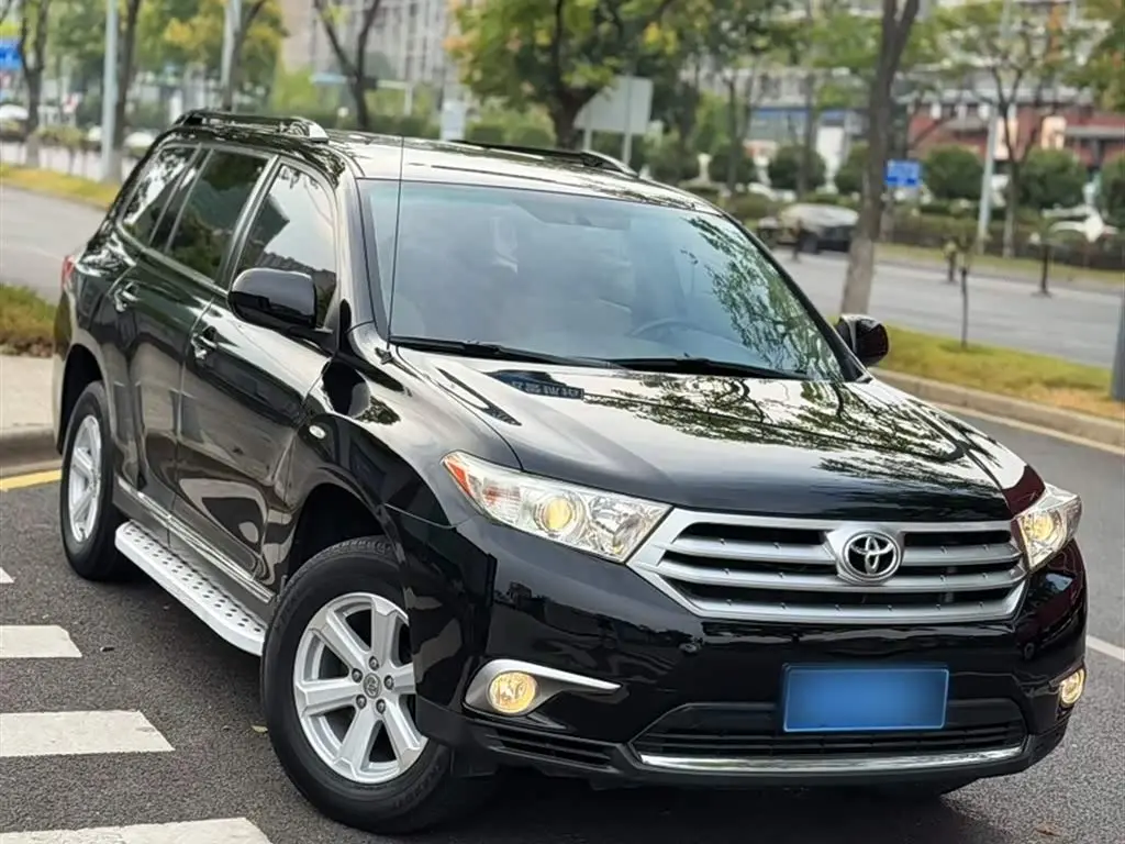 Toyota Highlander 2014 — Photo 6/16