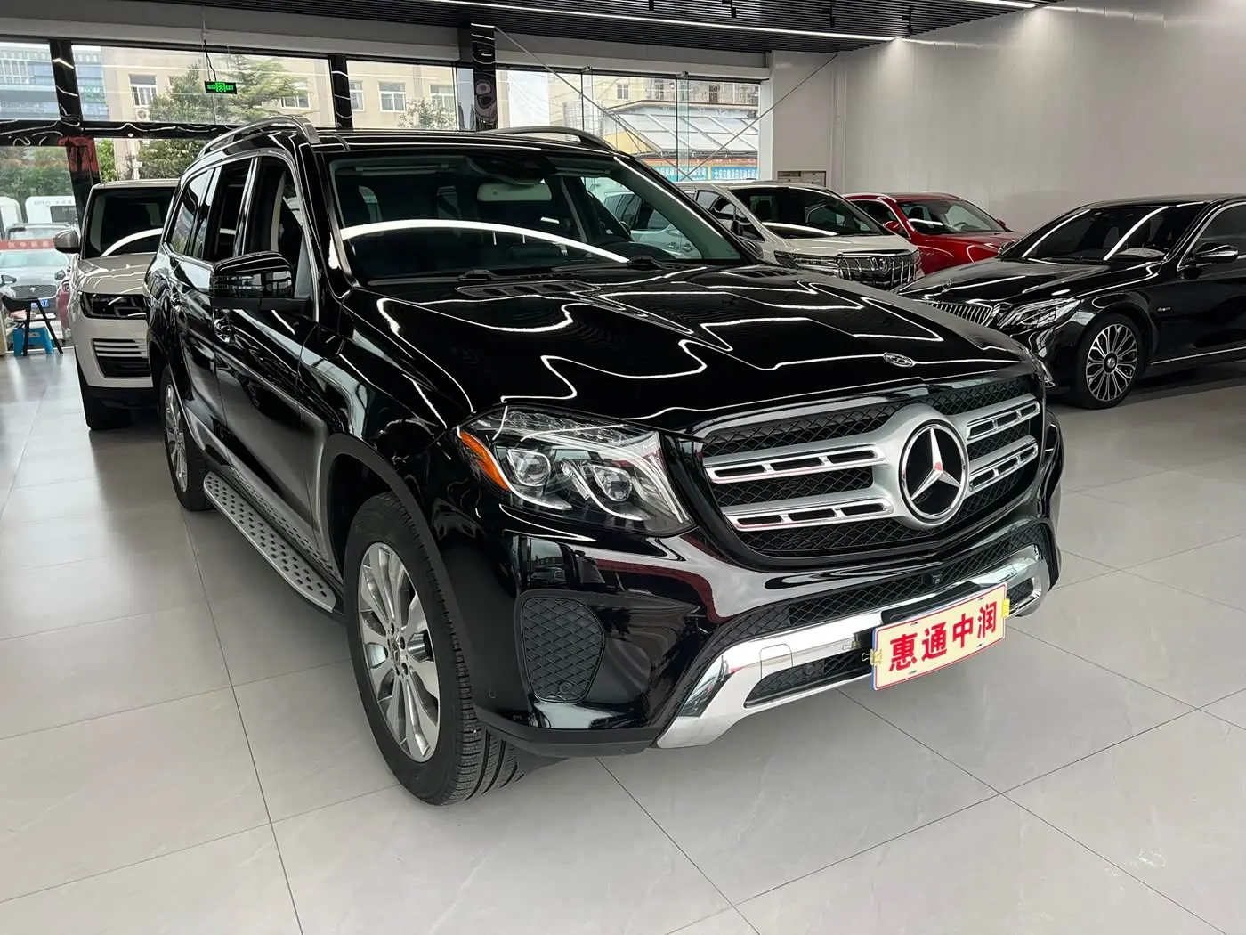 Mercedes-Benz GLS 2017 — Photo 2/20