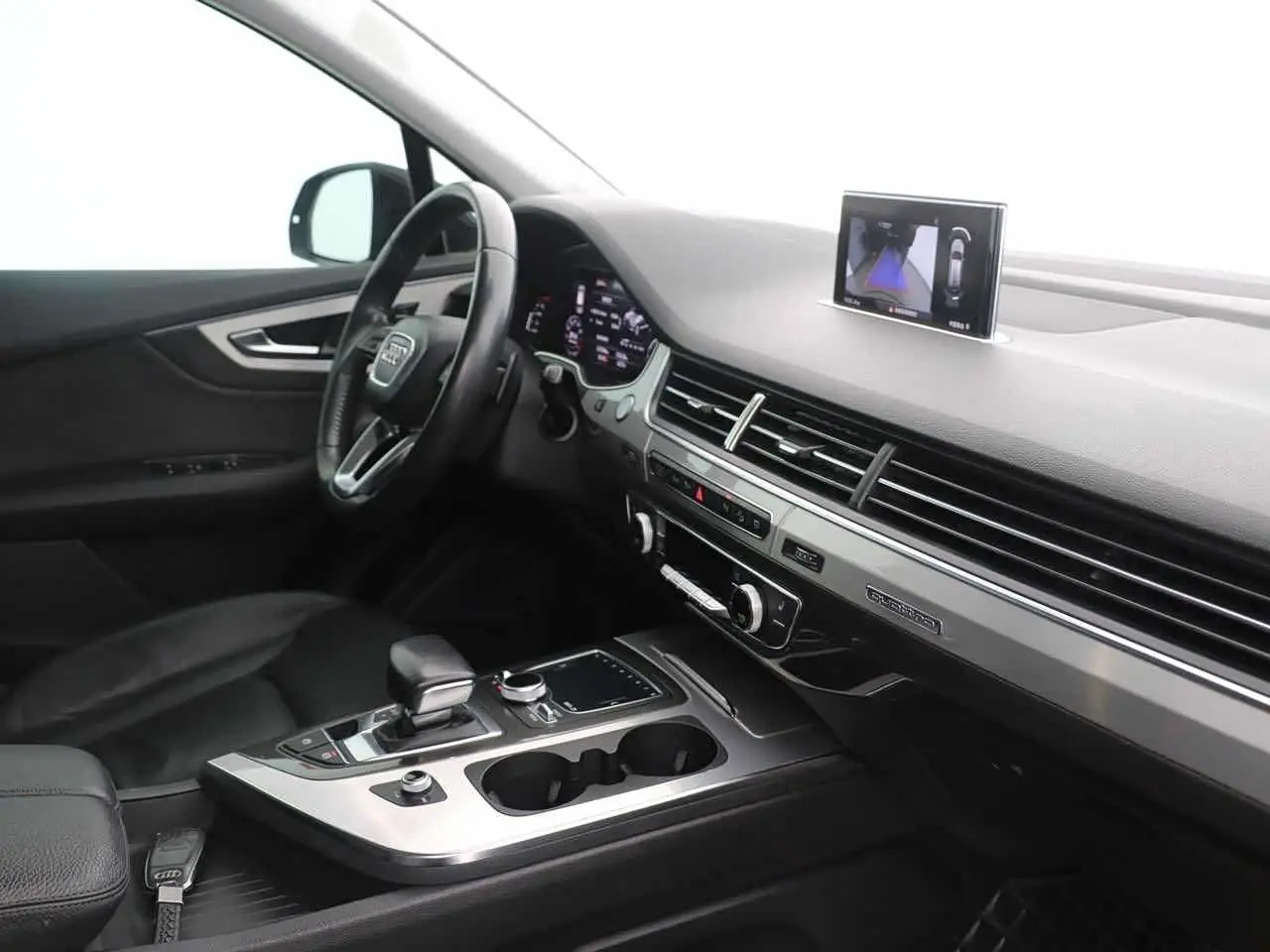 Audi Q7 2018 — Şəkil 9/16
