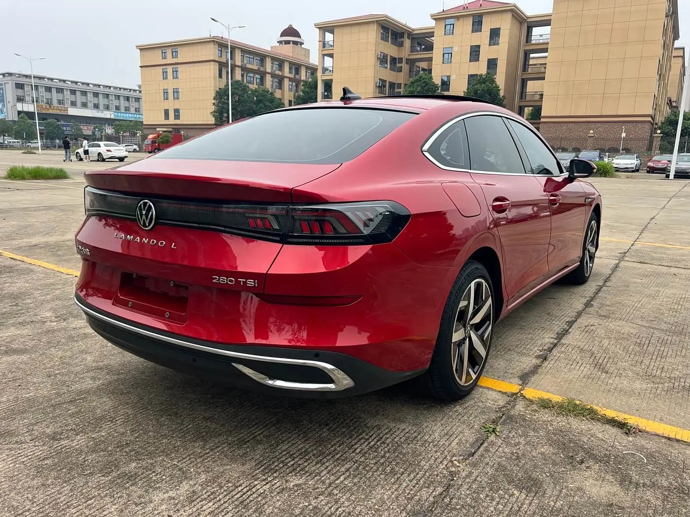 Volkswagen Lamando 2023 — Photo 16/16