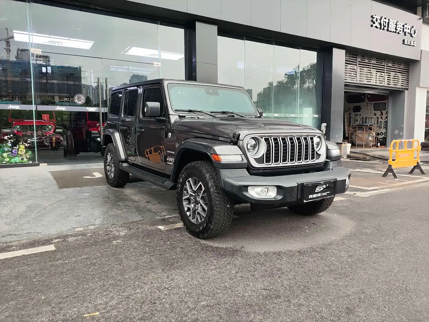 Jeep Wrangler 2025 — Photo 3/19