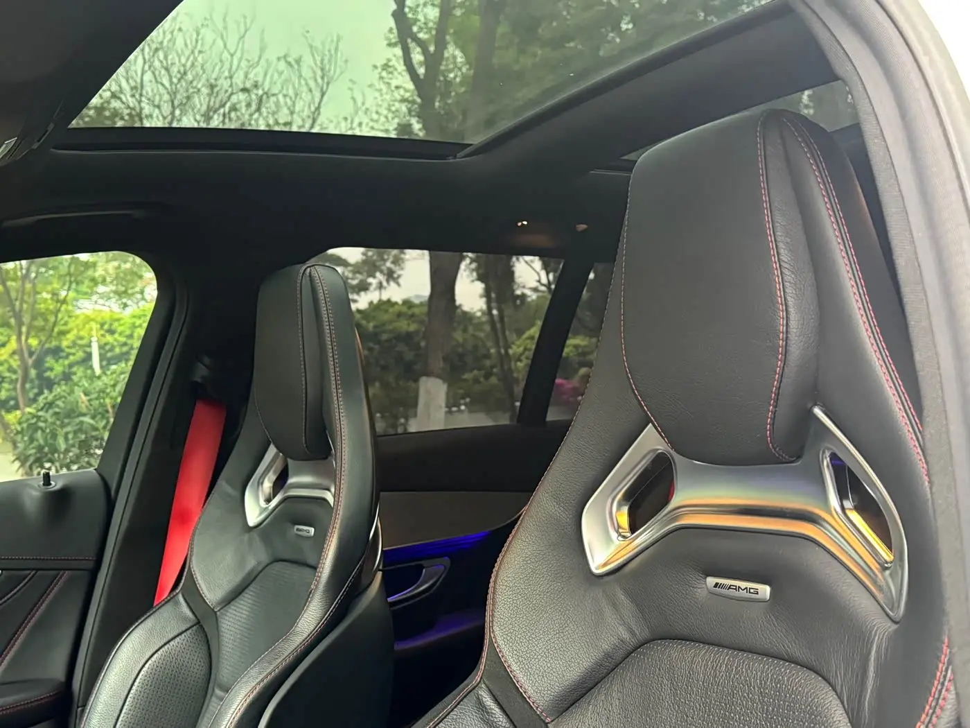 Mercedes-Benz C-Class AMG 2019 — Photo 11/15