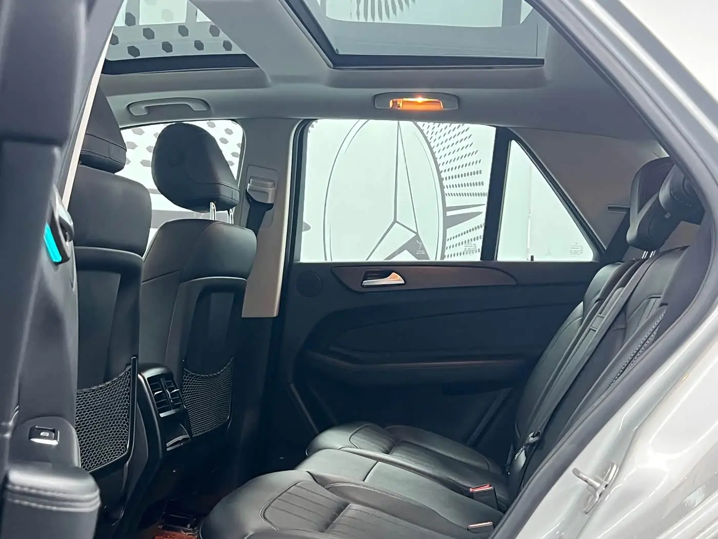 Mercedes-Benz GLE 2018 — Şəkil 8/13