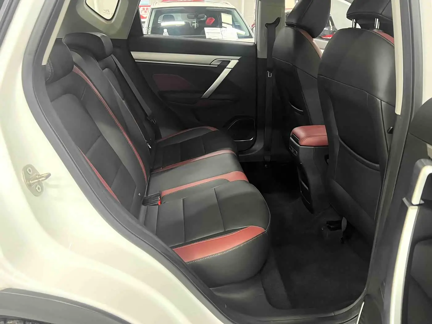 Geely Binyue 2022 — Photo 13/20