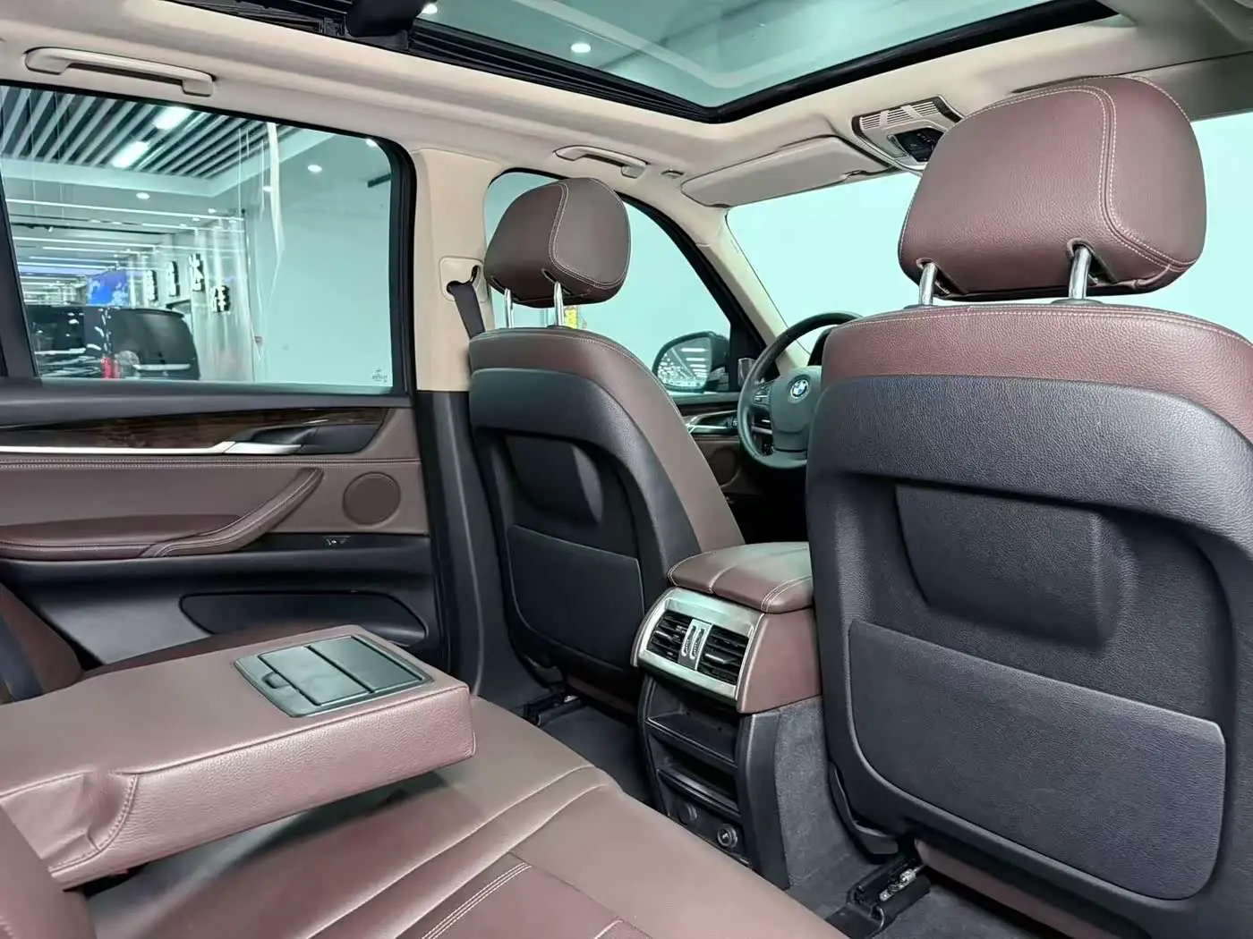 BMW X5 2015 — Photo 15/20