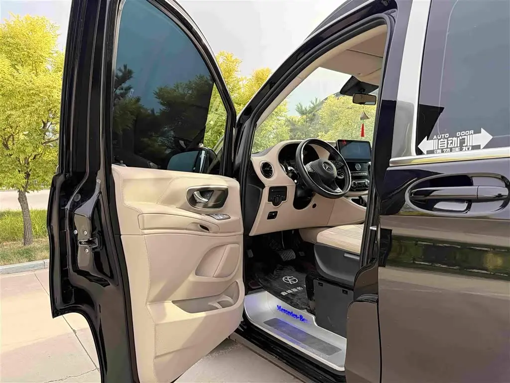 Mercedes-Benz Vito 2023 — Photo 4/20