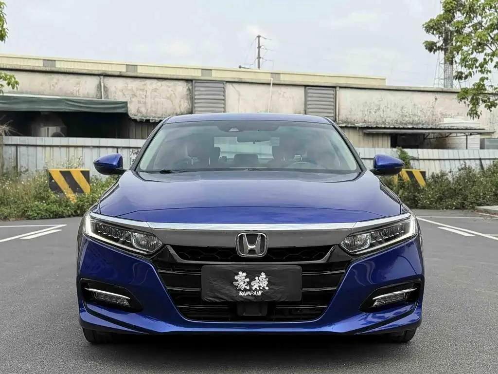 Honda Accord 2019 — Şəkil 3/11