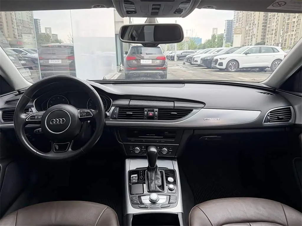 Audi A6 2018 — Фото 6/13