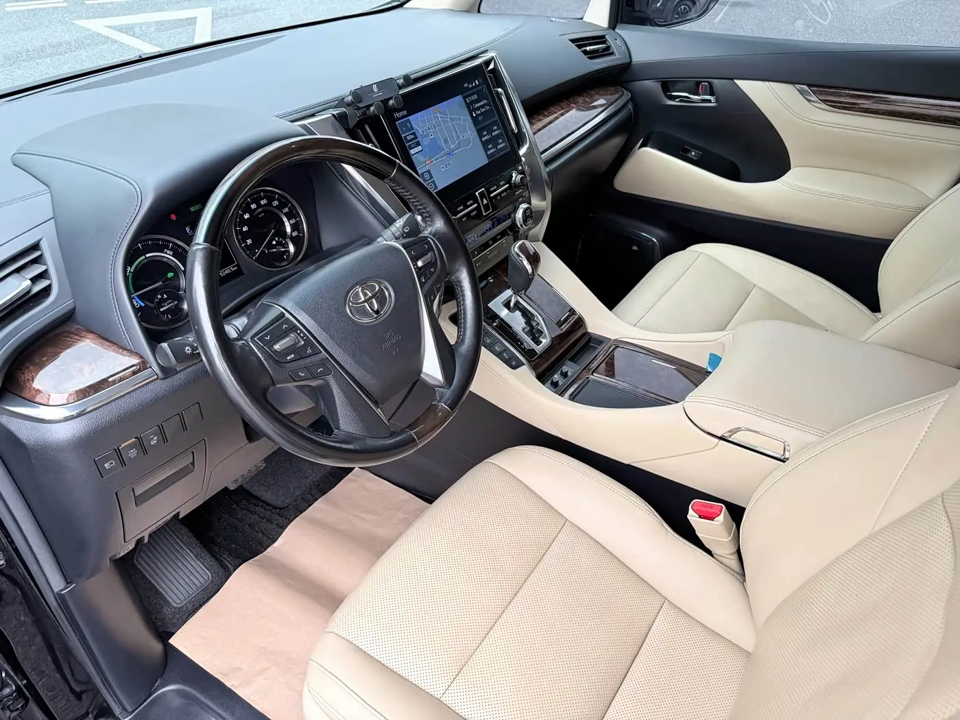 Toyota Alphard 2021 — Photo 8/20
