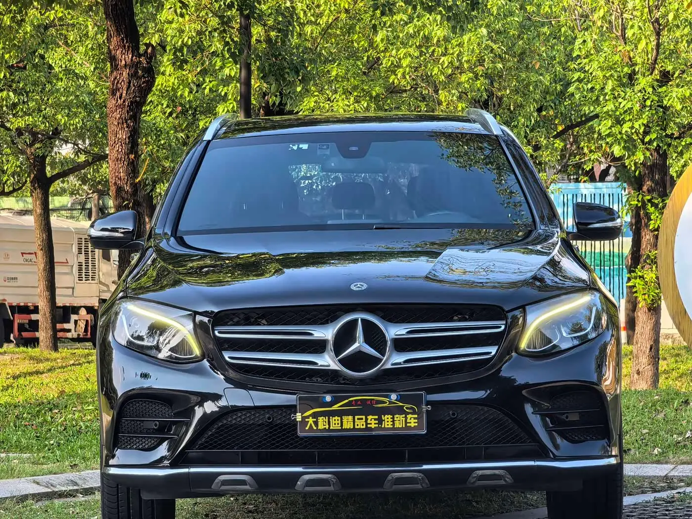 Mercedes-Benz GLC 2019 — Фото 1/16