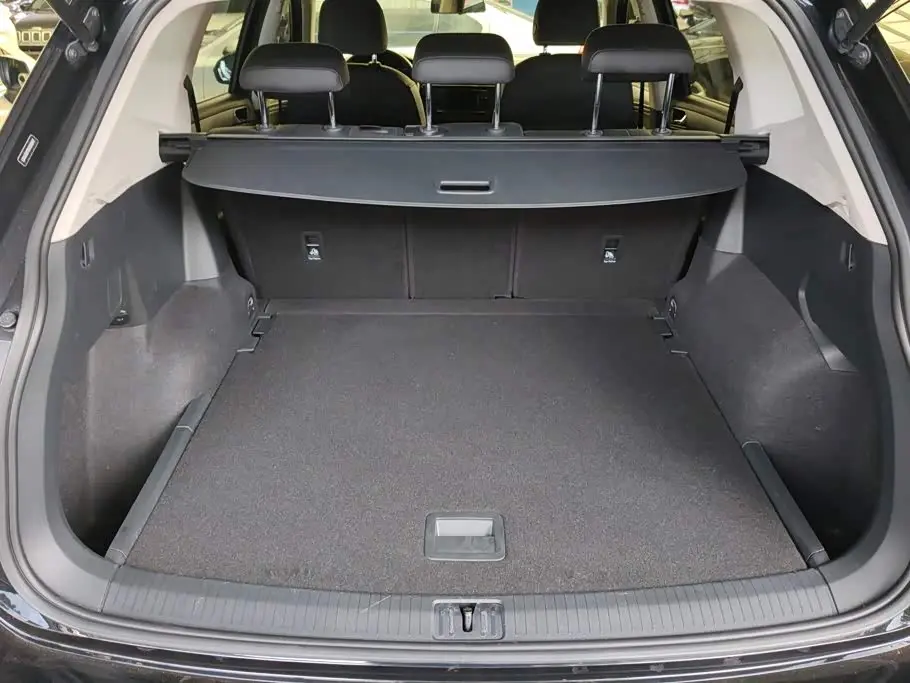 Volkswagen Tiguan L 2019 — Фото 4/16