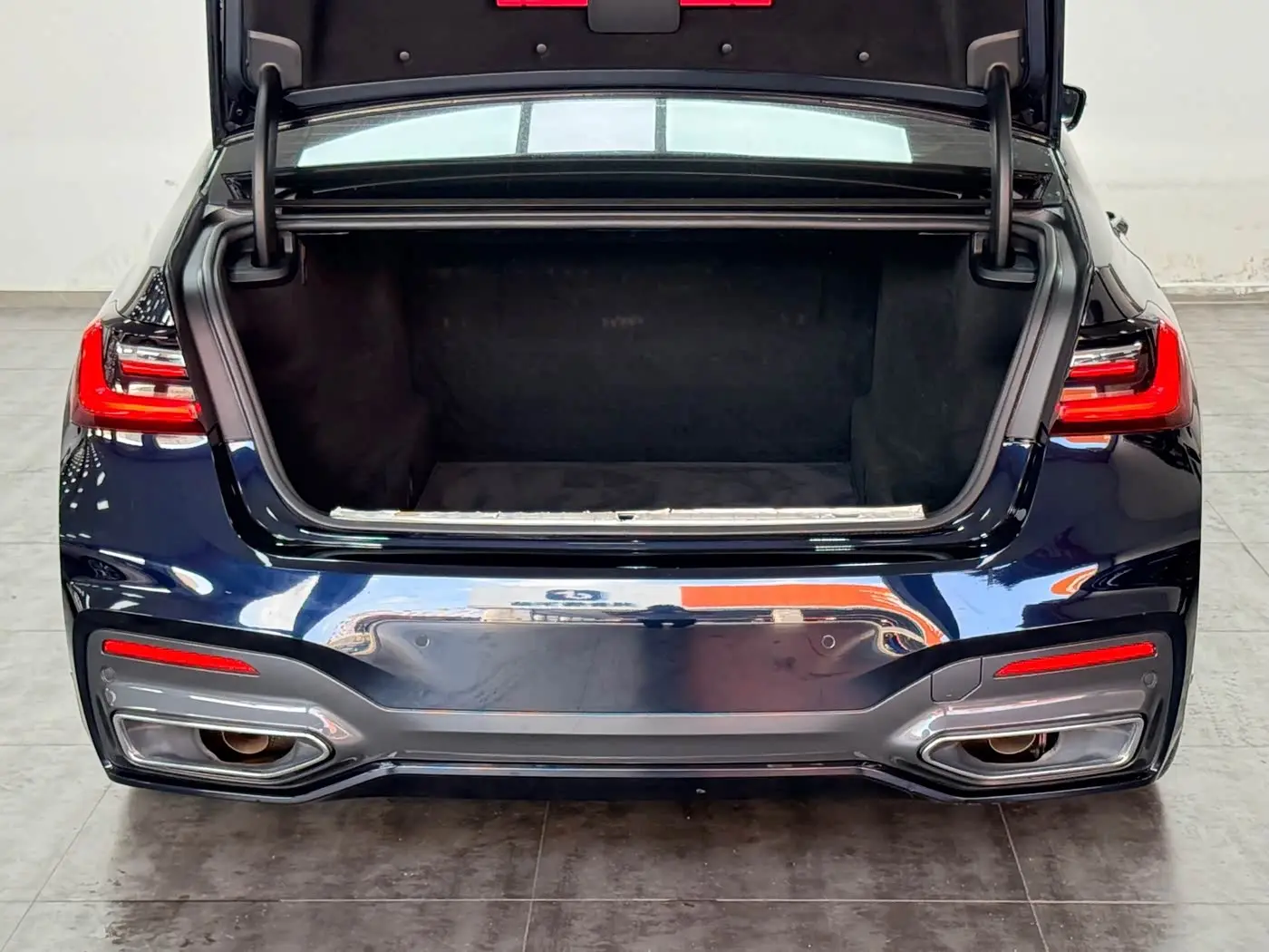 BMW 7 Series 2020 — Photo 20/20
