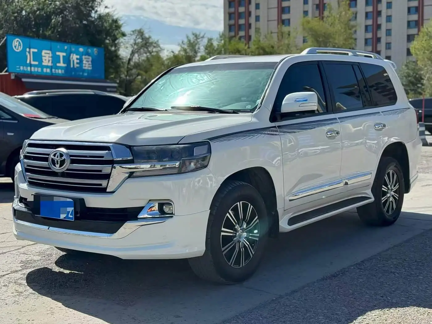 Toyota Land Cruiser 2014 — Фото 1/15