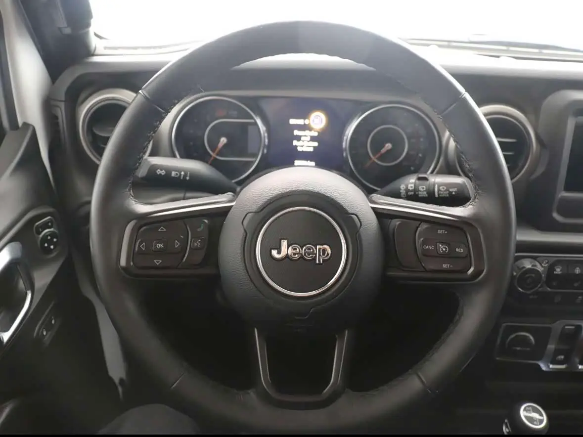 Jeep Wrangler 2024 — Şəkil 5/16