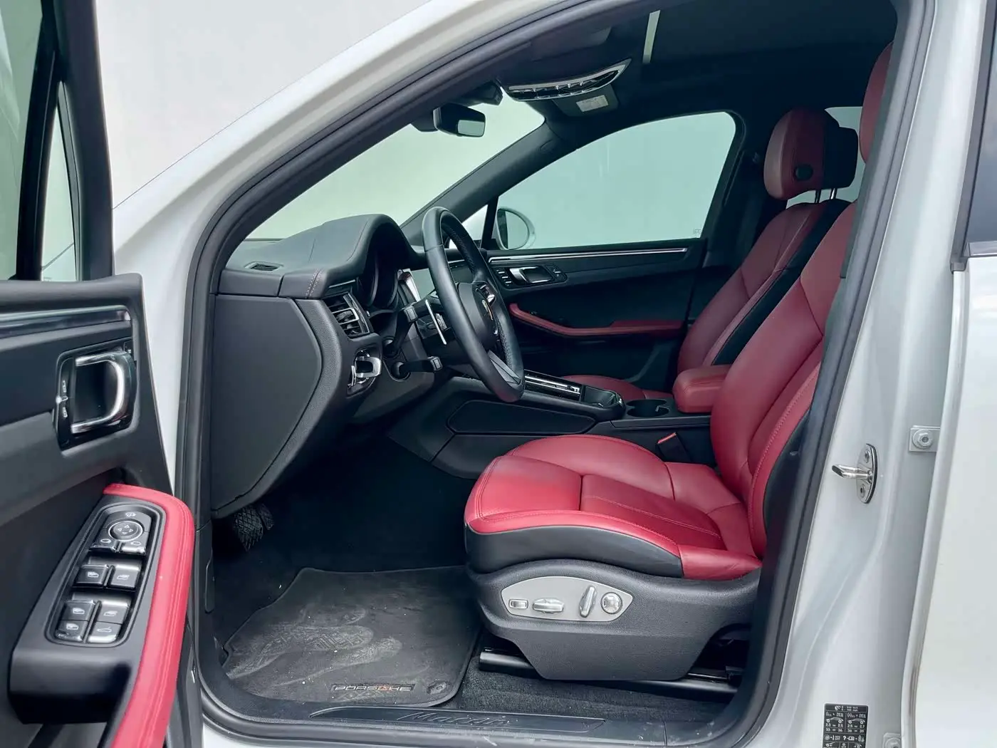 Porsche Macan 2022 — Şəkil 7/18