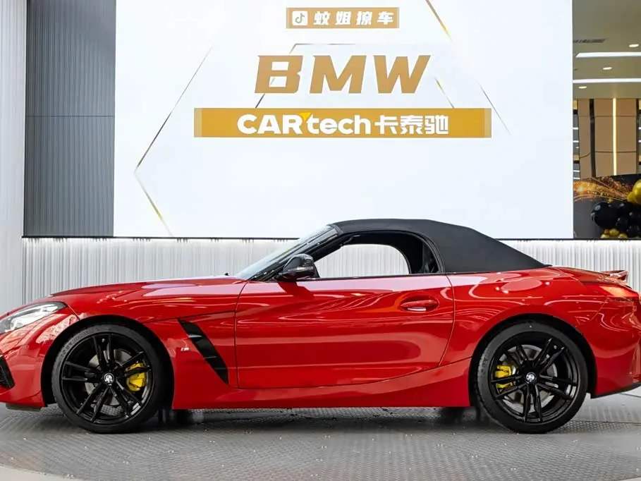 BMW Z4 2023 — Photo 10/20