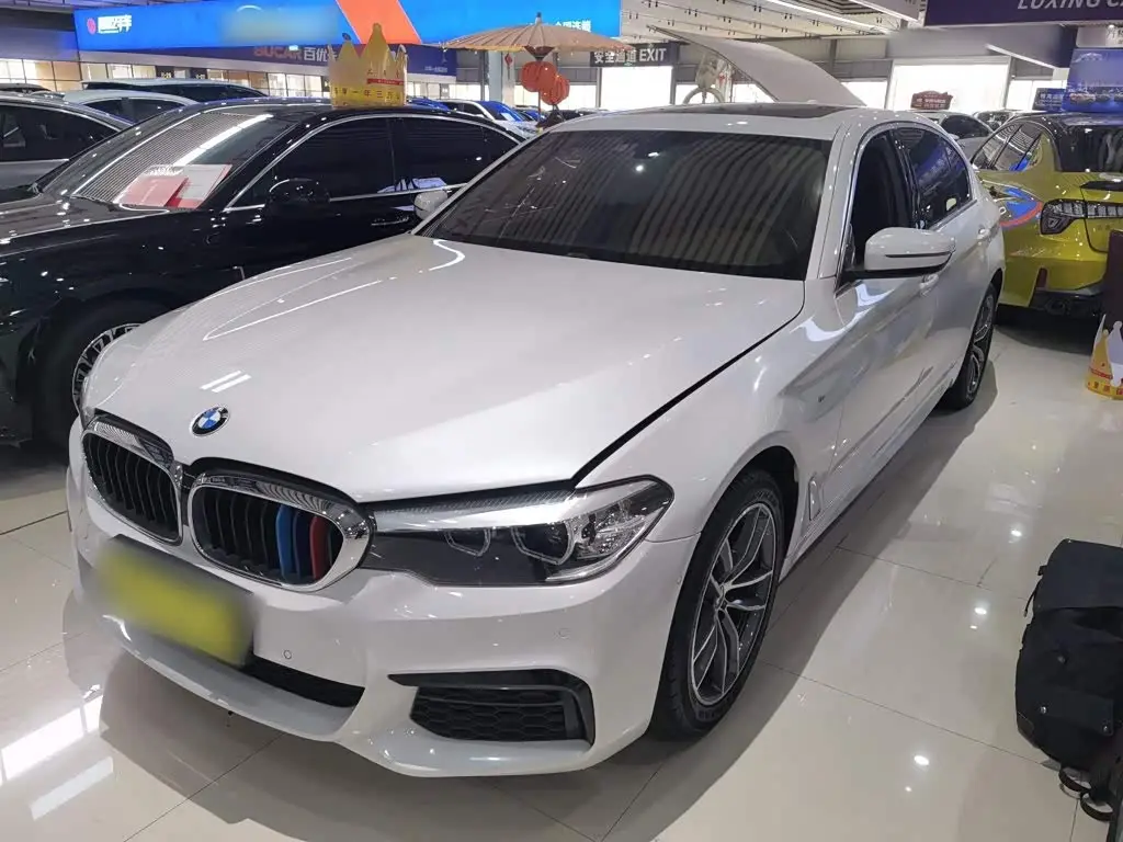 BMW 5 Series 2020 — Photo 1/20