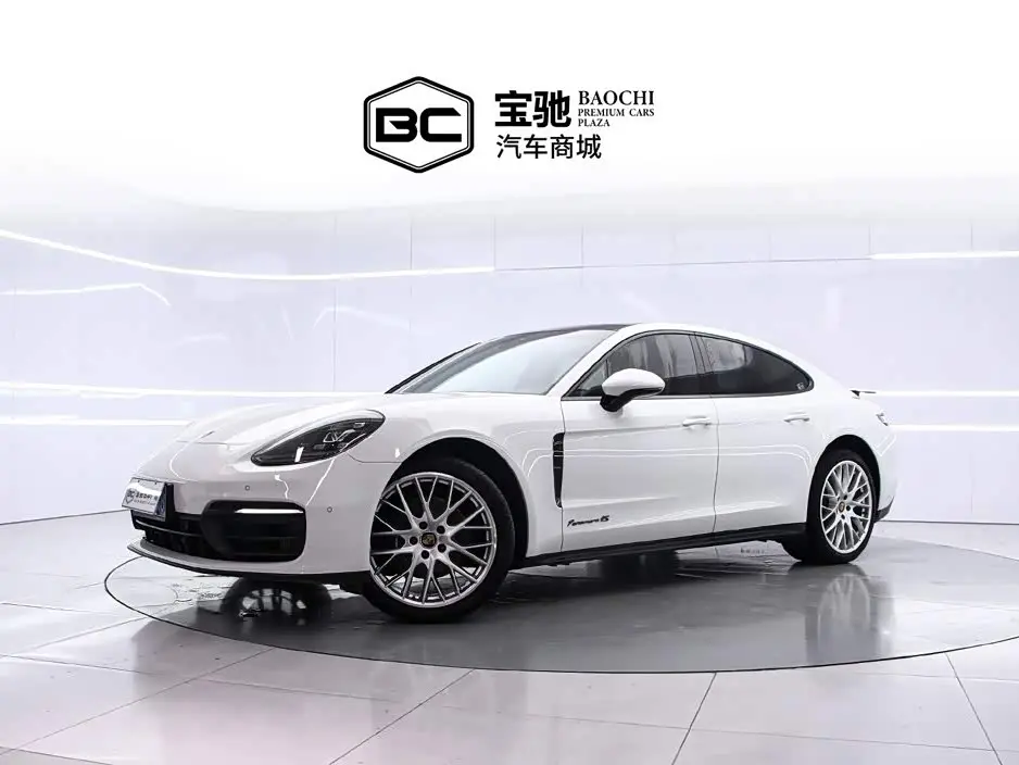 Porsche Panamera 2021 — Photo 1/20