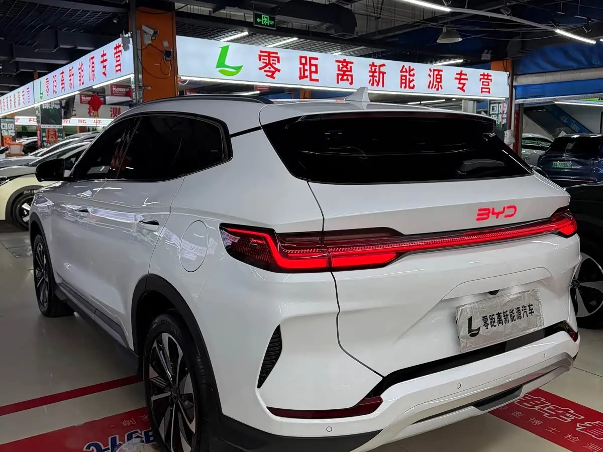 BYD Song PLUS PHEV 2024 — Фото 5/13