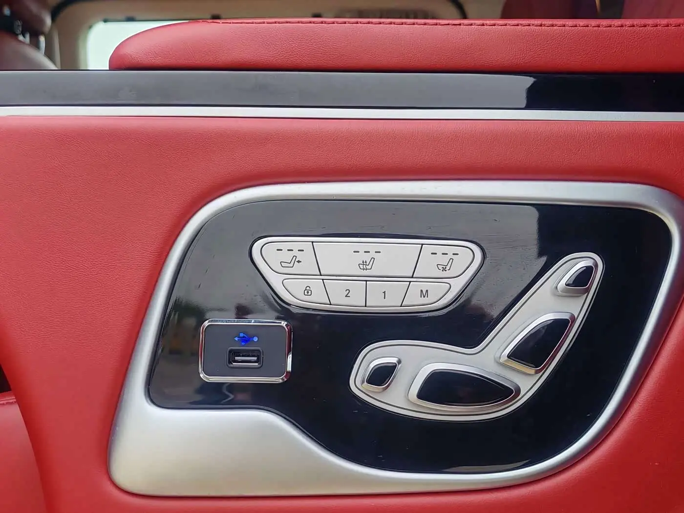 Mercedes-Benz Vito 2021 — Şəkil 19/20
