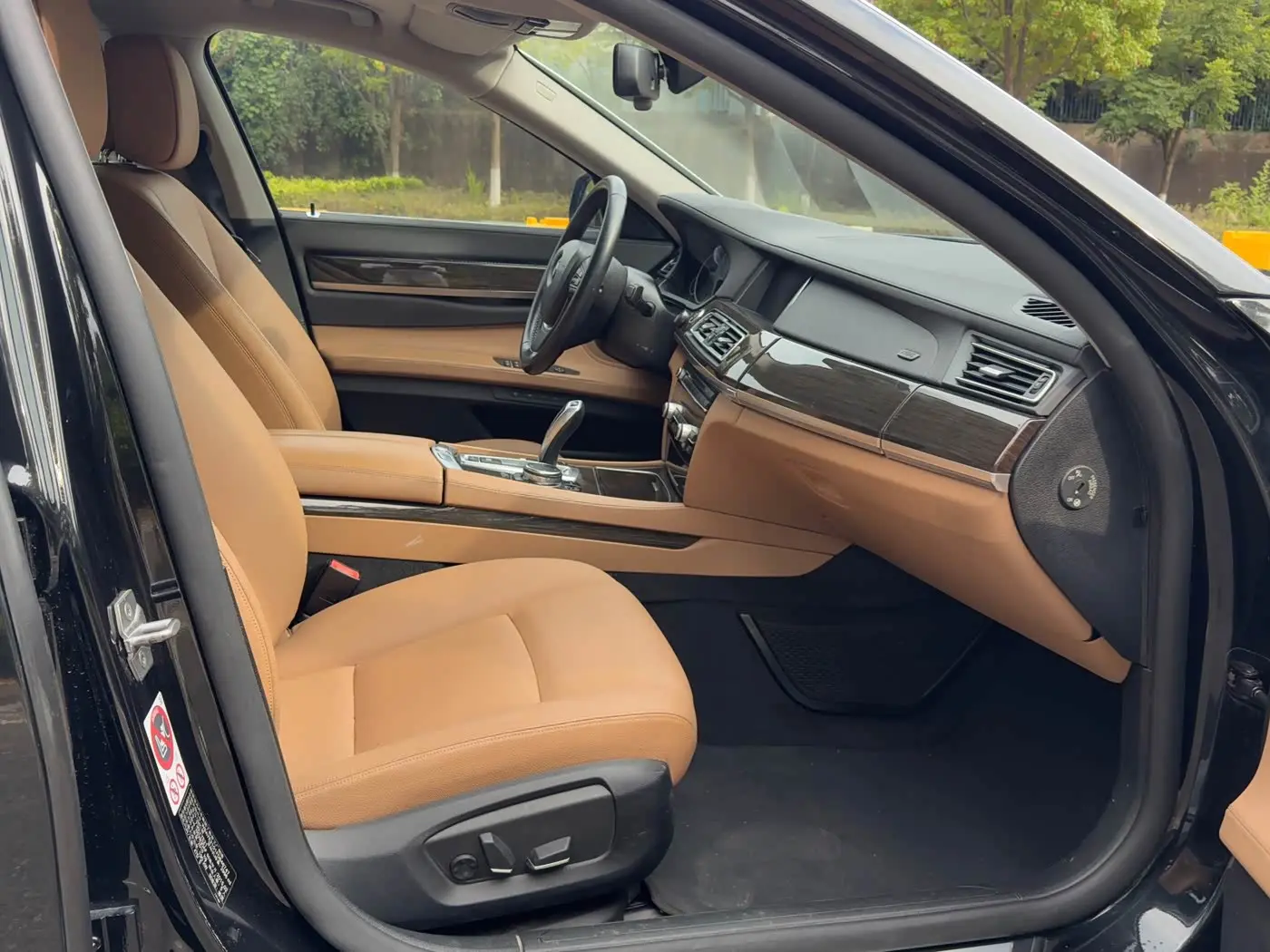 BMW 7 Series 2015 — Photo 10/15