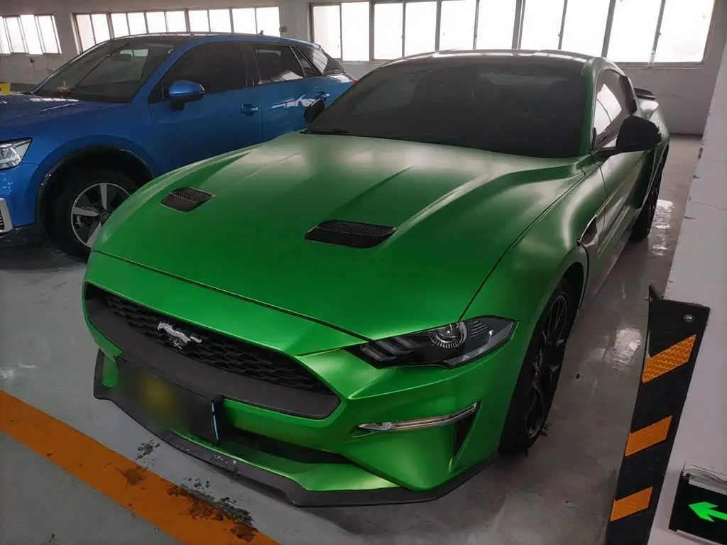 Ford Mustang 2020 — Фото 2/20