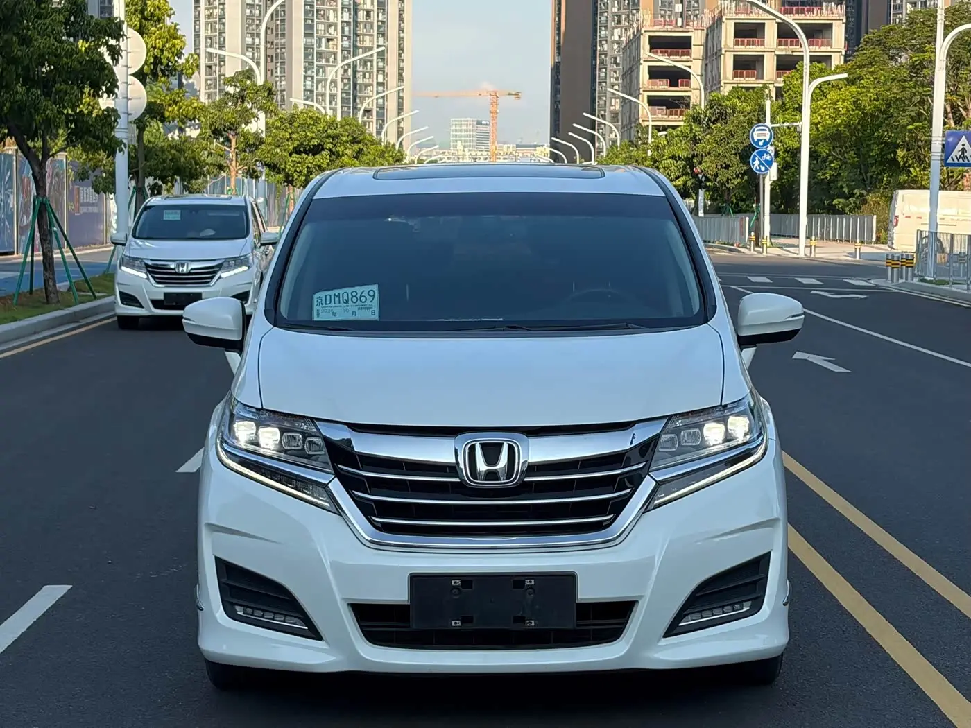 Honda Elysion 2016 — Photo 2/20