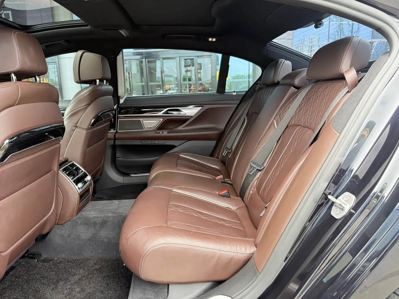 BMW 7 Series 2020 — Photo 7/20