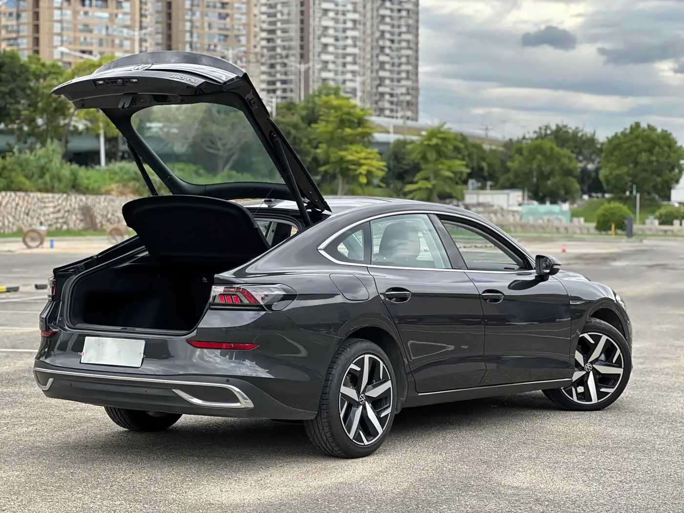 Volkswagen Lamando 2024 — Photo 12/13