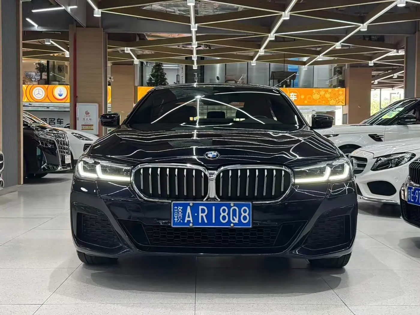 BMW 5 Series 2022 — Photo 2/16