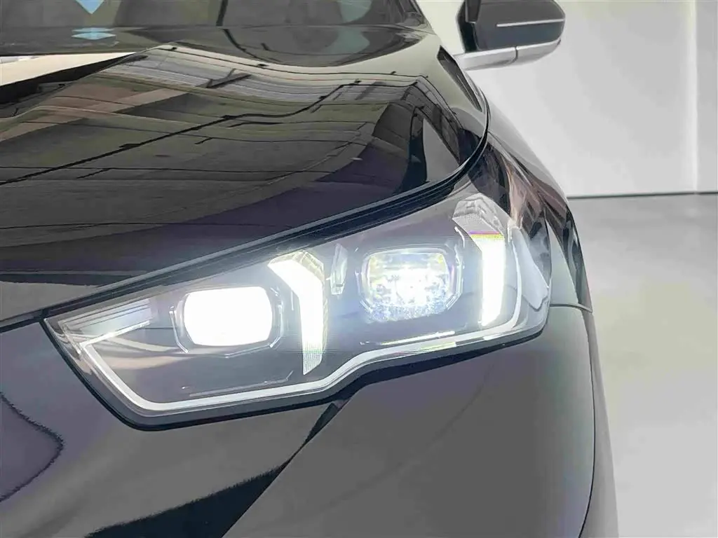 BMW 5 Series 2026 — Şəkil 12/20