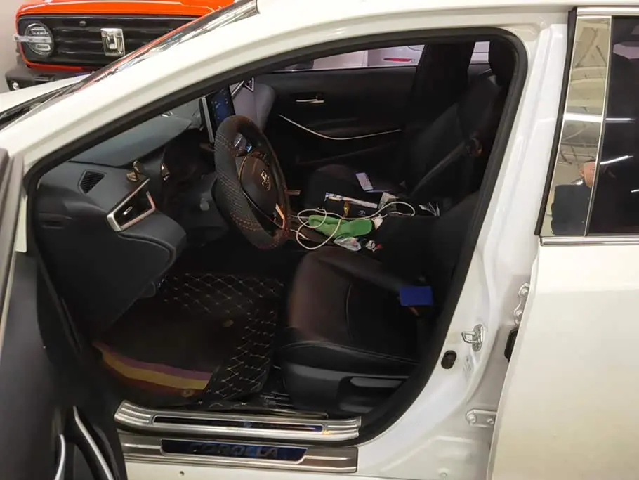 Toyota Corolla 2021 — Şəkil 9/16