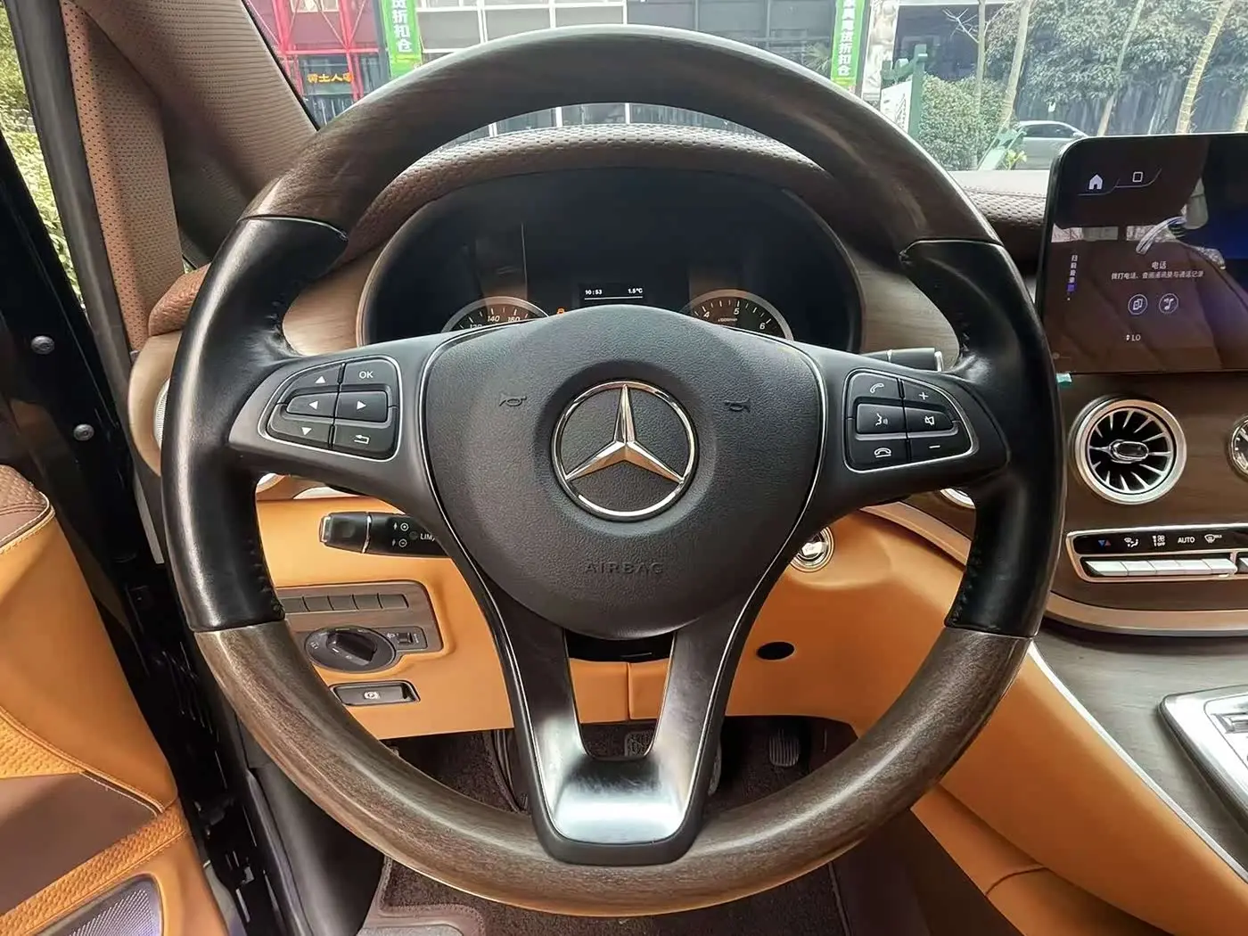 Mercedes-Benz Vito 2024 — Photo 5/14