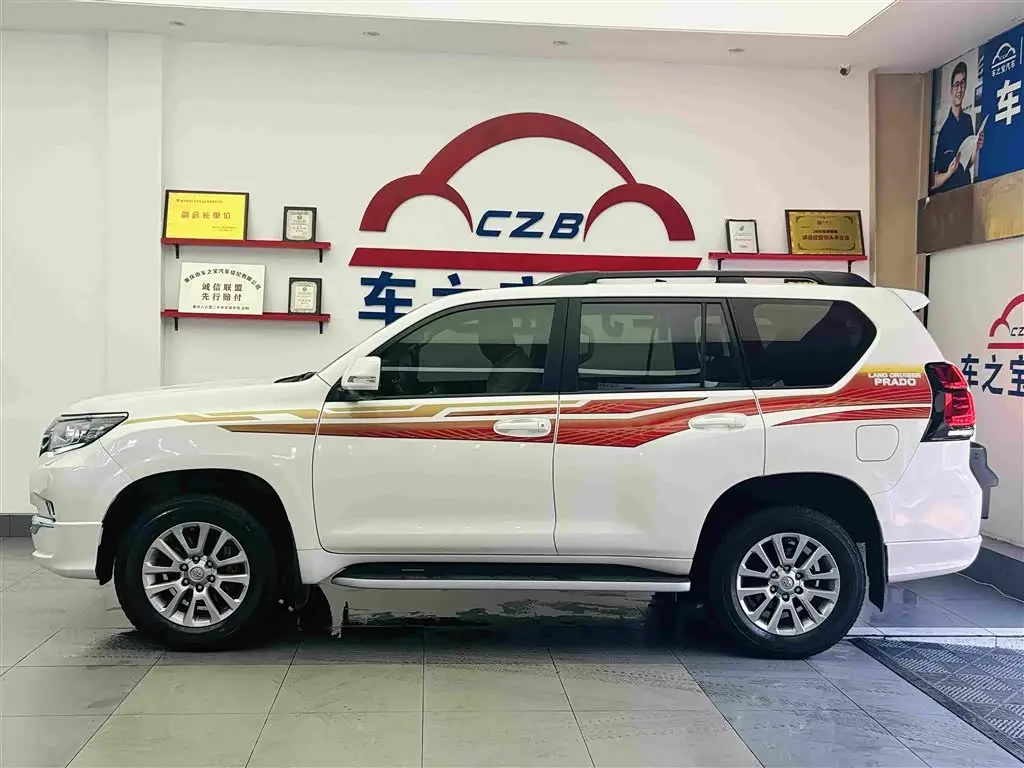 Toyota Prado 2020 — Photo 4/20