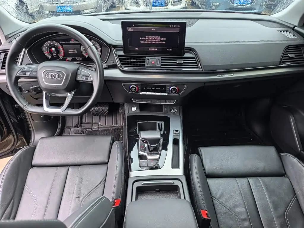 Audi Q5L 2022 — Фото 10/14