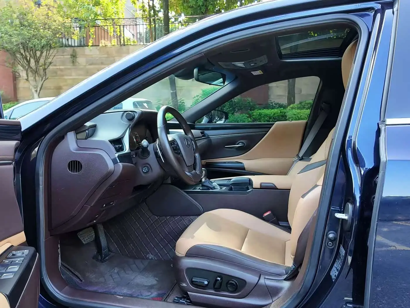 Lexus ES 2021 — Şəkil 6/16
