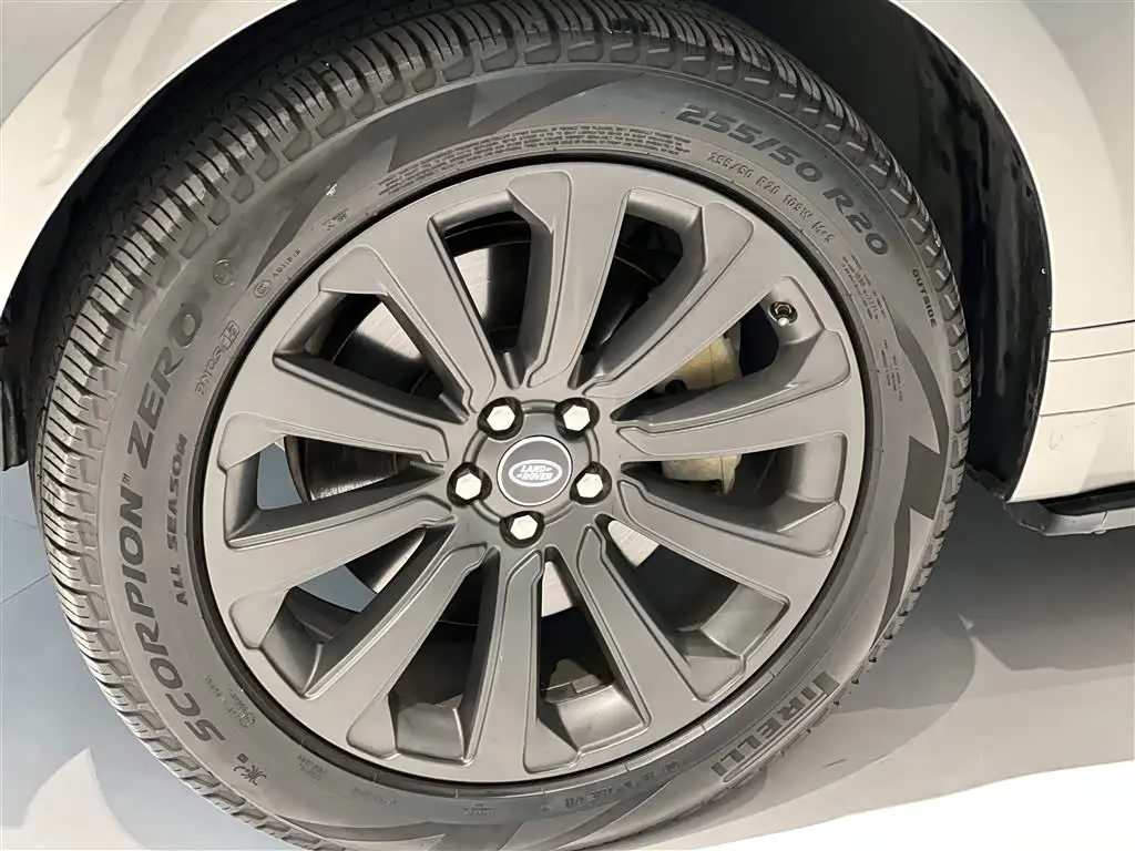 Land Rover Range Rover Velar 2020 — Photo 3/19