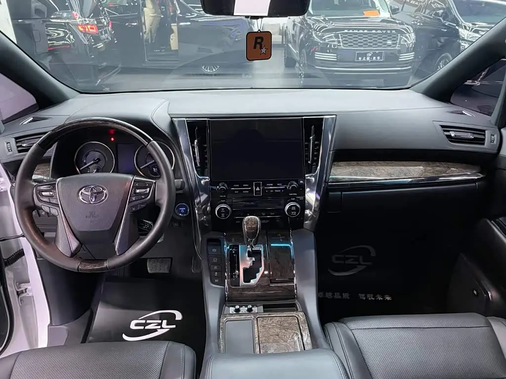 Toyota Alphard 2021 — Фото 7/16