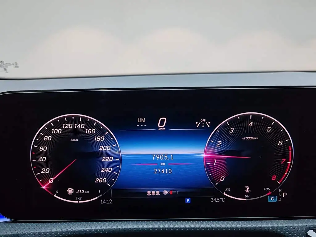 Mercedes-Benz A-Class 2023 — Фото 11/14