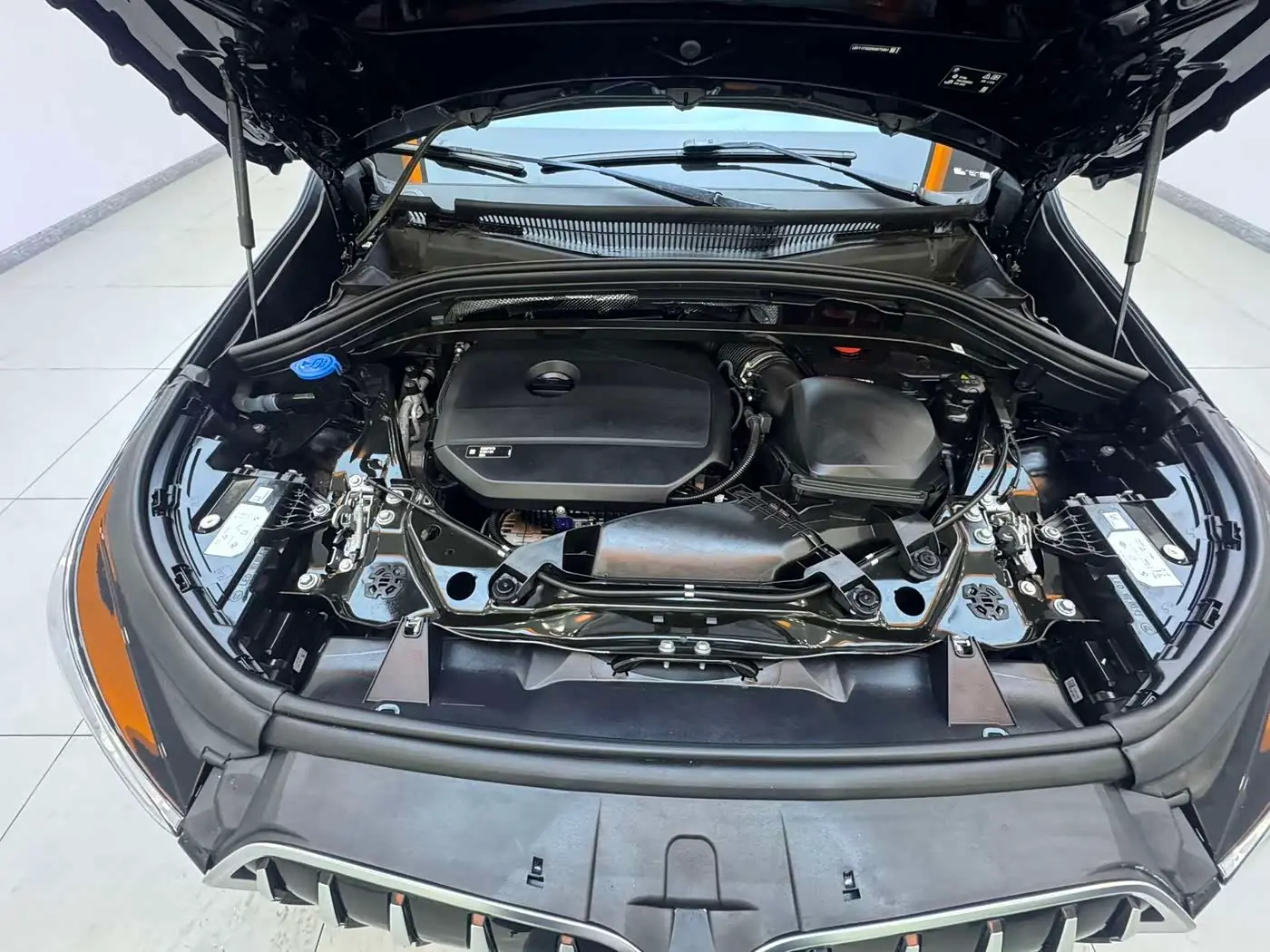 BMW X1 2023 — Photo 8/20
