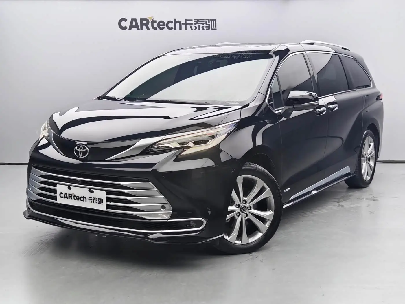 Toyota Sienna, 2024