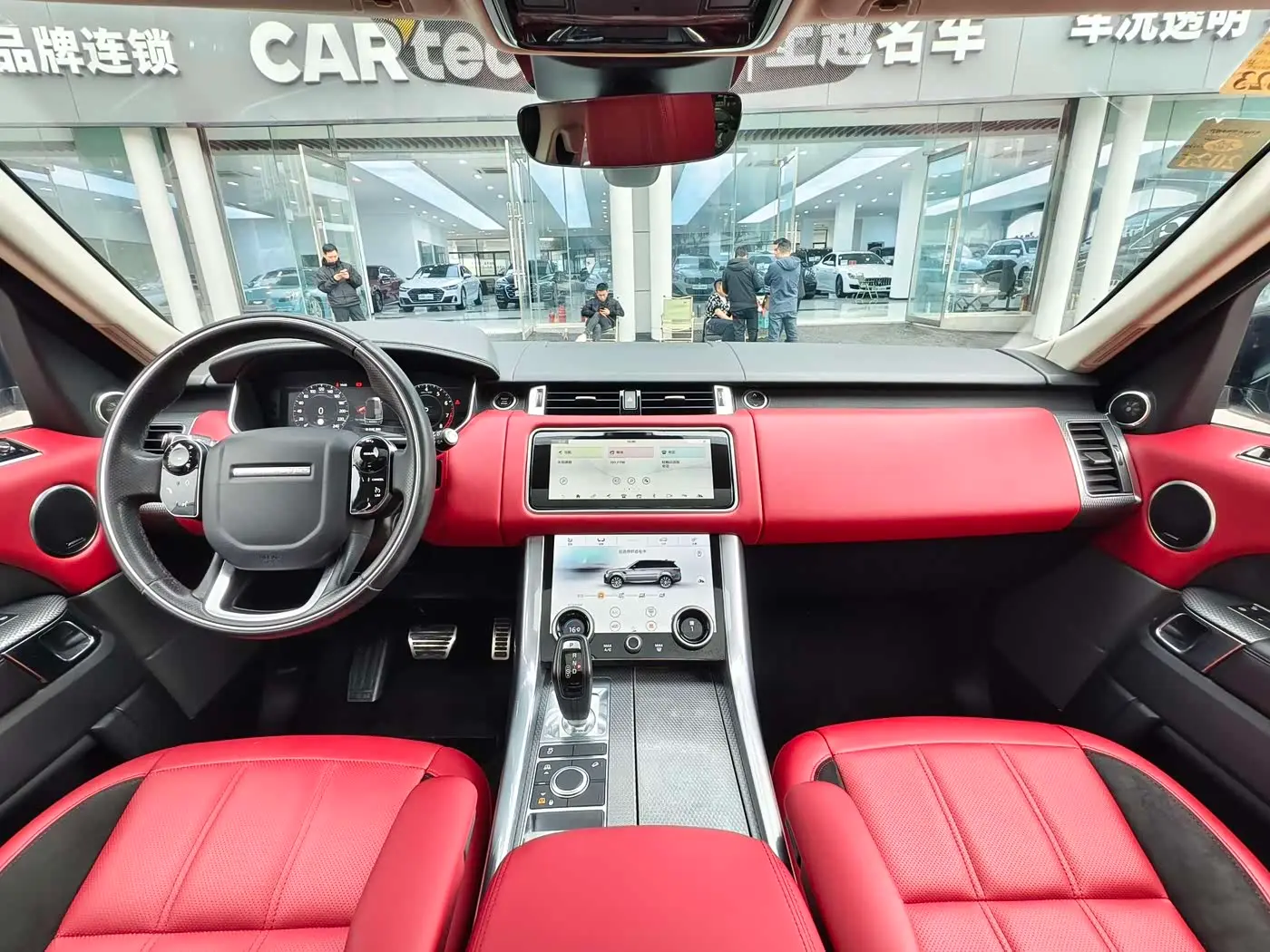 Land Rover Range Rover Sport 2019 — Фото 6/15