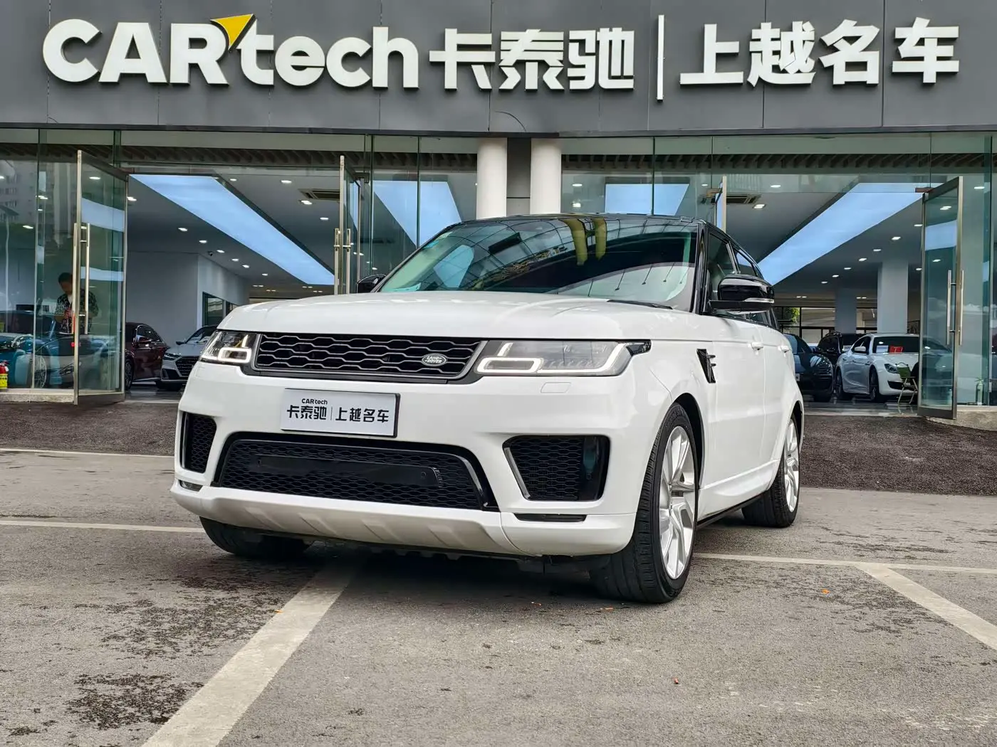 Land Rover Range Rover Sport 2019 — Фото 1/15