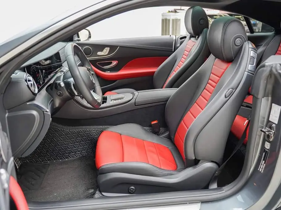 Mercedes-Benz E-Class 2023 — Photo 3/14
