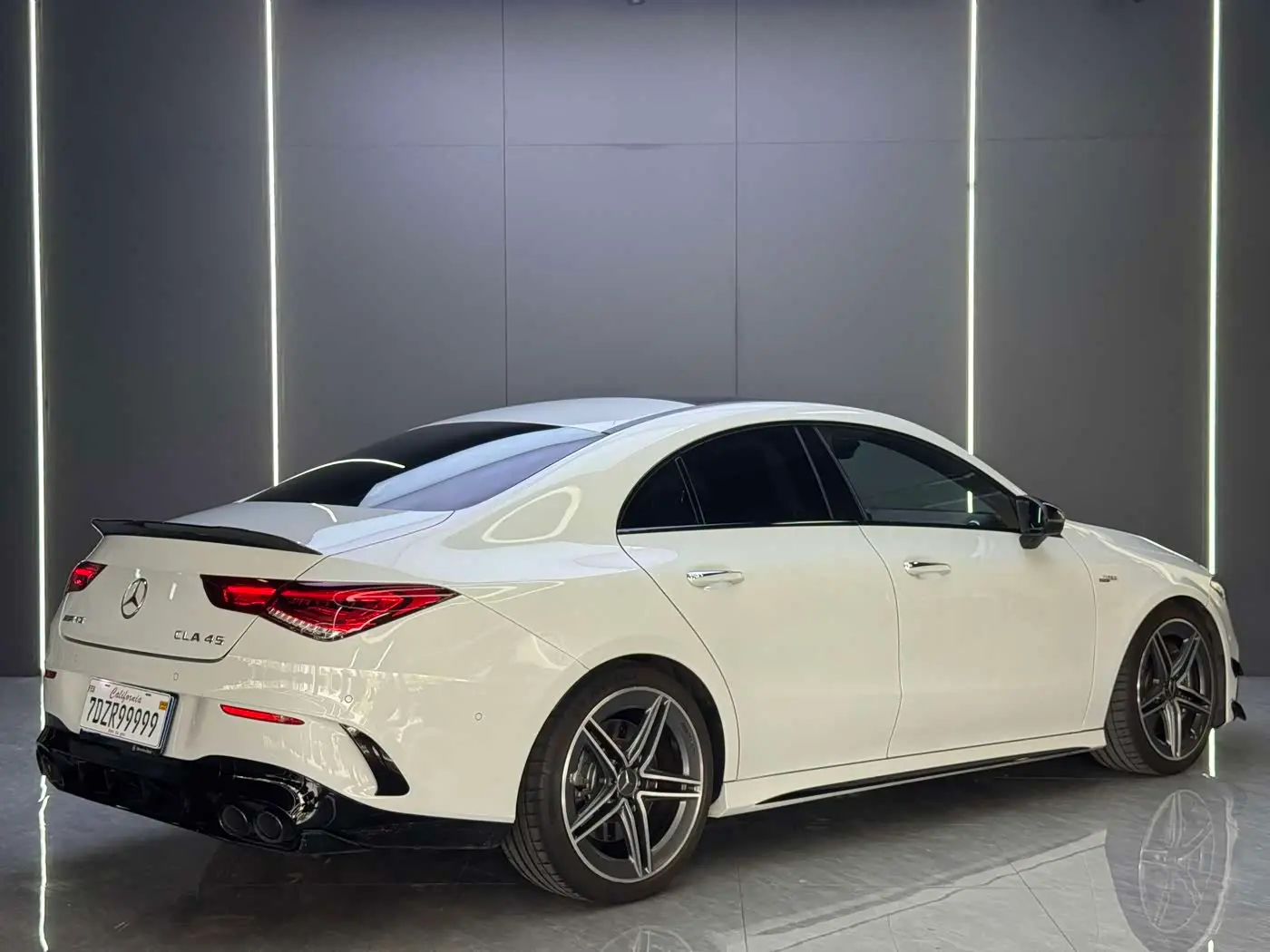 Mercedes-Benz CLA AMG 2021 — Photo 8/9