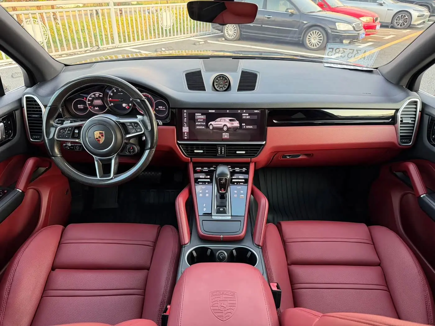 Porsche Cayenne 2018 — Photo 6/10