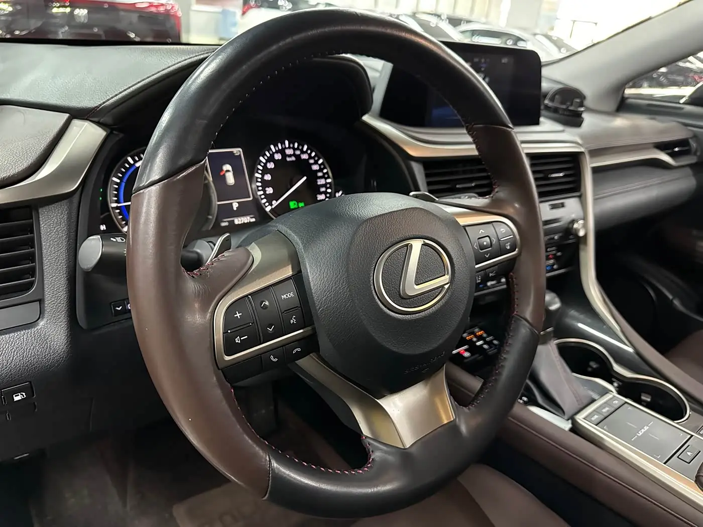 Lexus RX 2022 — Photo 20/20
